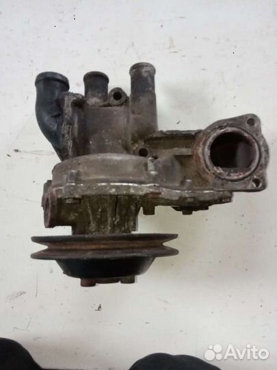 Помпа audi 80 b3