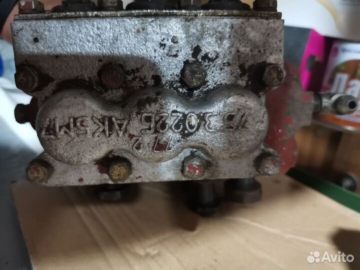 Продаю гидрораспределитель Р80 3.1