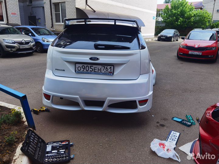 Задний бампер ford focus 2 хетч бек 2010