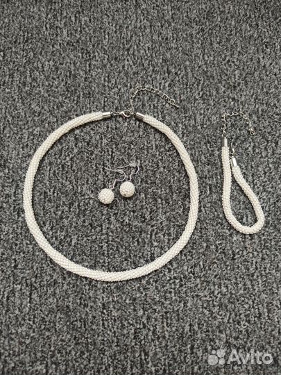 Колье жгут из бисера