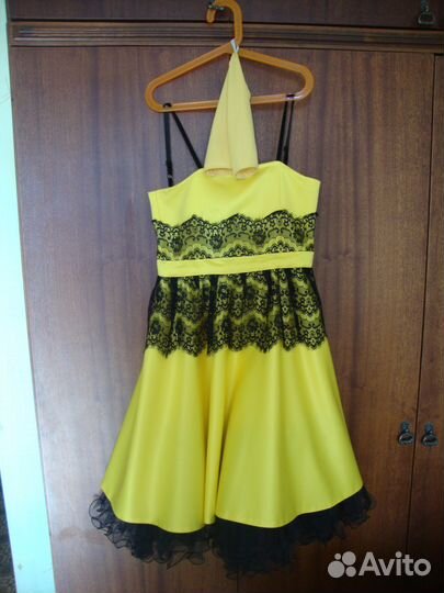 Нарядное платье