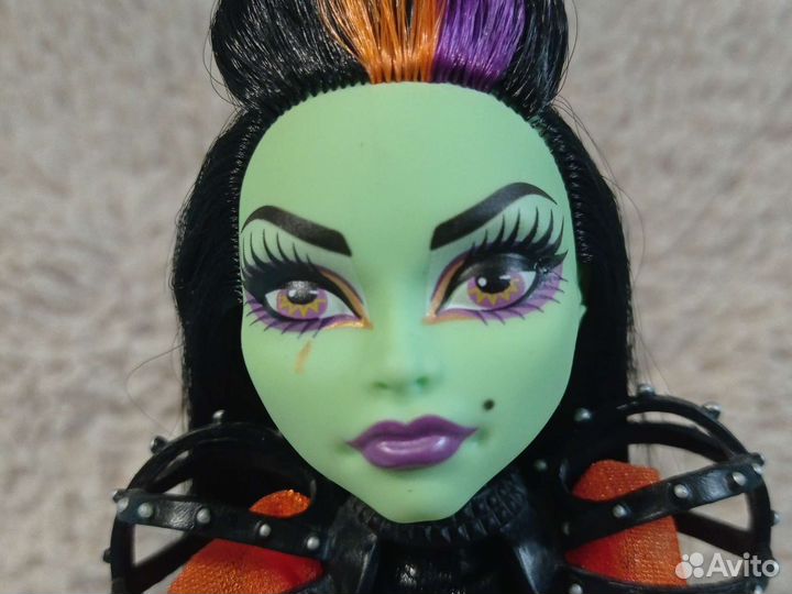 Кукла монстер хай Каста Фирс базовая