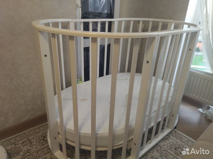 Детская кроватка