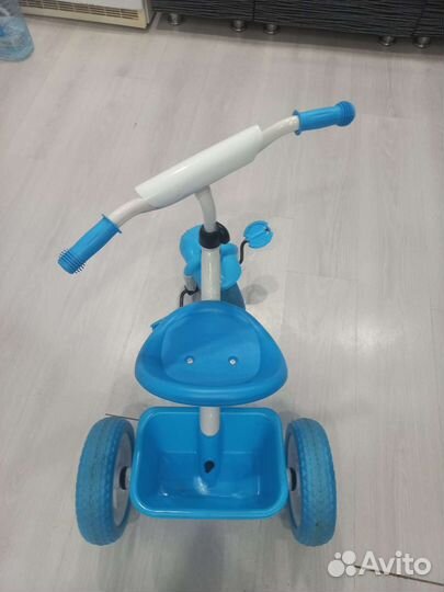 Детский трехколесный велосипед