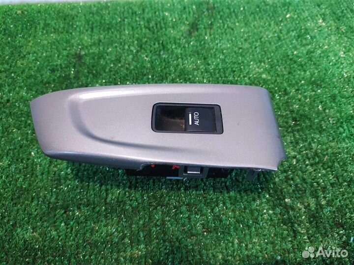 Кнопка стеклоподъемника Honda Accord 8 (CU) 2009