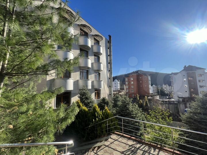 Гостиница, 3737 м²