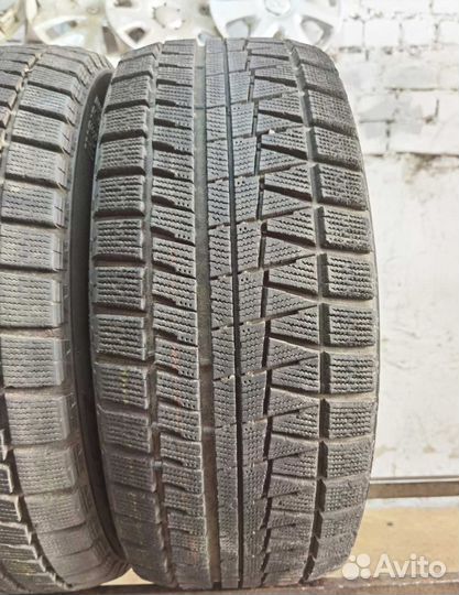 Bridgestone Blizzak Revo GZ 245/45 R17 95Q