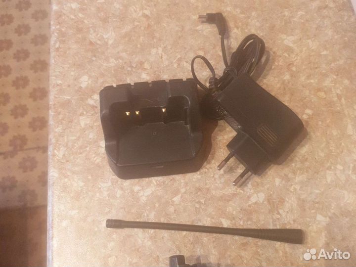 Радиостанция вертекс стандарт VX-231