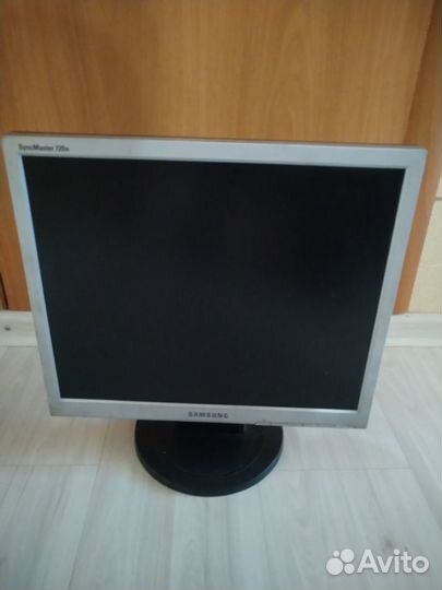 Монитор Samsung 720N 17''