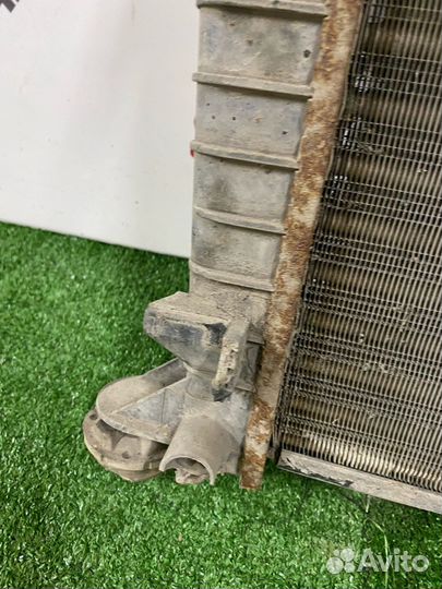 Основной радиатор охлаждения Mazda 3 BK 1.6 03-09