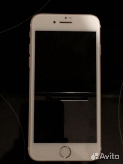 Телефон iPhone 7