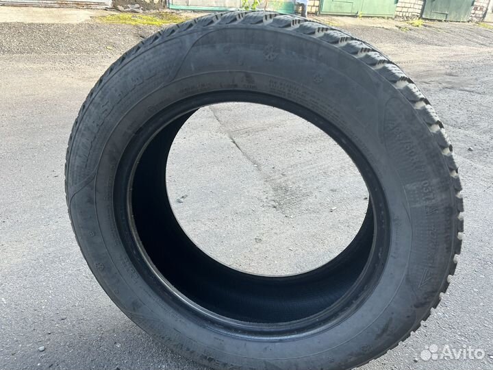 Marshal I'Zen RV Stud KC16 225/60 R17 103T