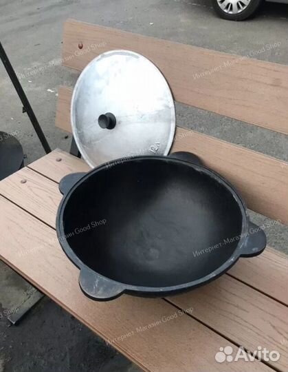 Казан чугунный 12 л круглое дно