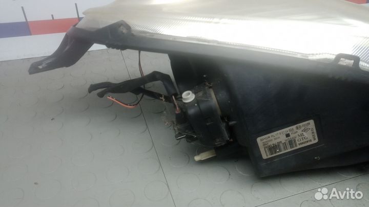 Фара Nissan Note E11 (2006-2013)