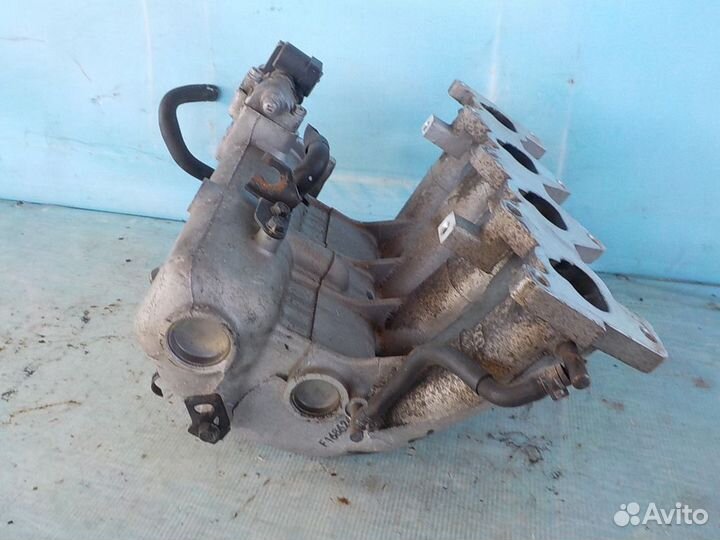 Впускной коллектор opel Astra H 2004-2010
