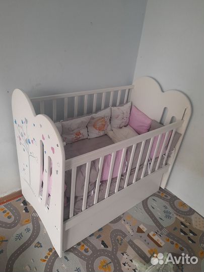 Детская кроватка