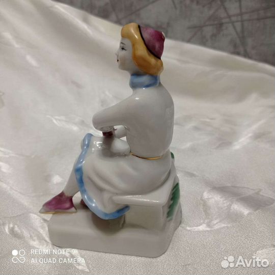 Фарфоровая статуэтка Фигуристка Полонное зхк