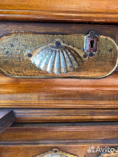 Старинный буфет сервант