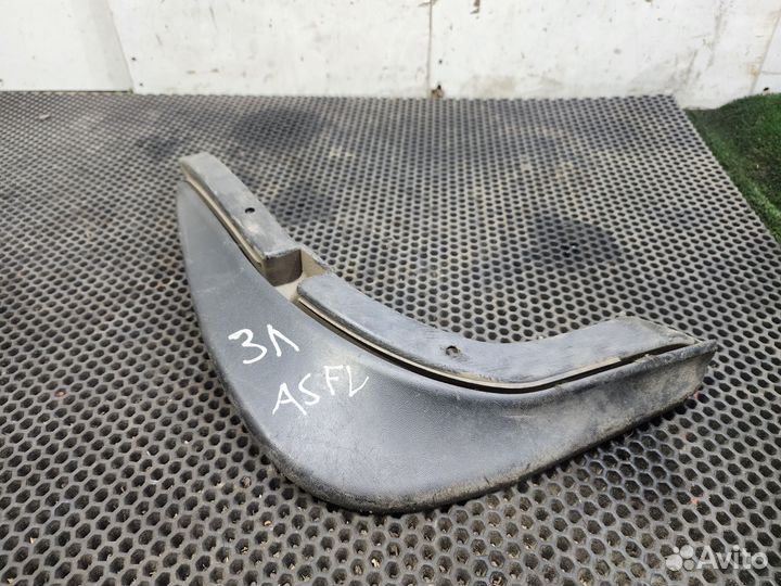 Брызговик задний левый Skoda Octavia A5 FL