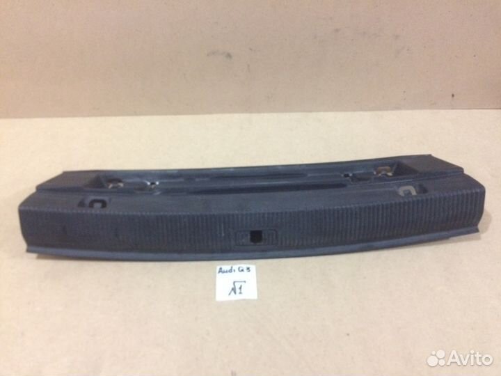 Обшивки и накладки багажника Audi Q3
