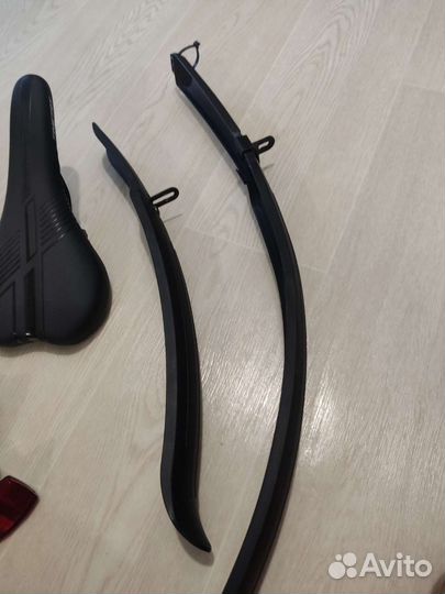 Седло для велосипеда крылья, фара, отражатели