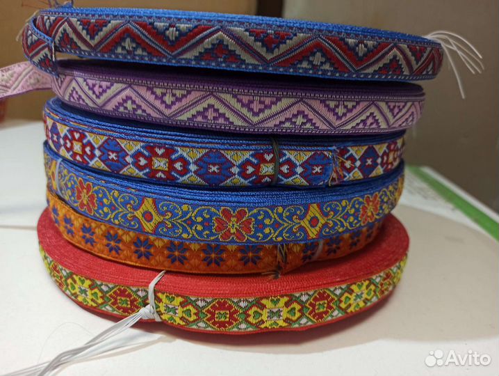 Ленты тесьма жаккардовые