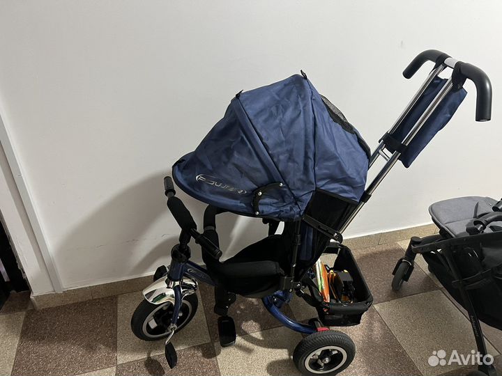 Трехколесный велосипед