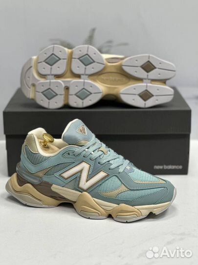 Новый взгляд: New Balance 9060 в голубой