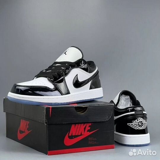 Nike Air Jordan 1 Low SE Concord