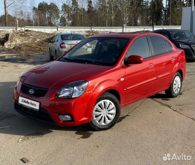 Kia Rio 1.4 AT, 2010, 235 000 км