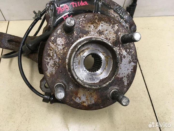 Кулак поворотный передний левый Tiida (C11) 2007-2