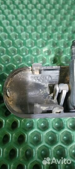 Форсунка омывателя лобового стекла VW Jetta 2005