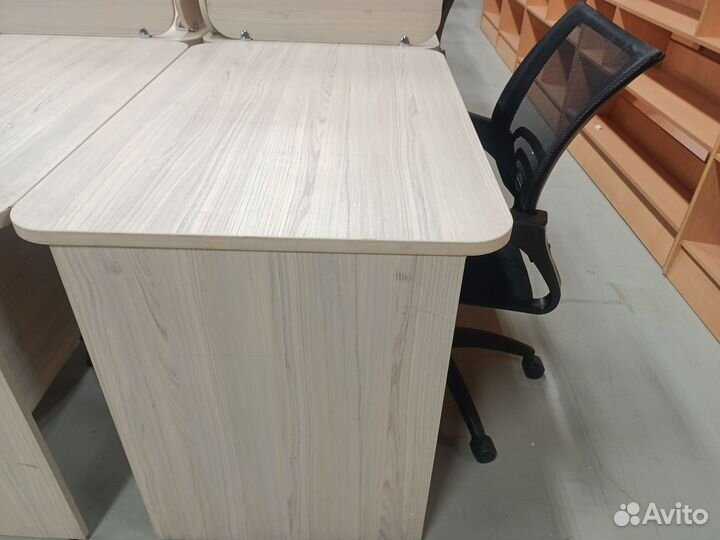 Столы, как новые Б.У