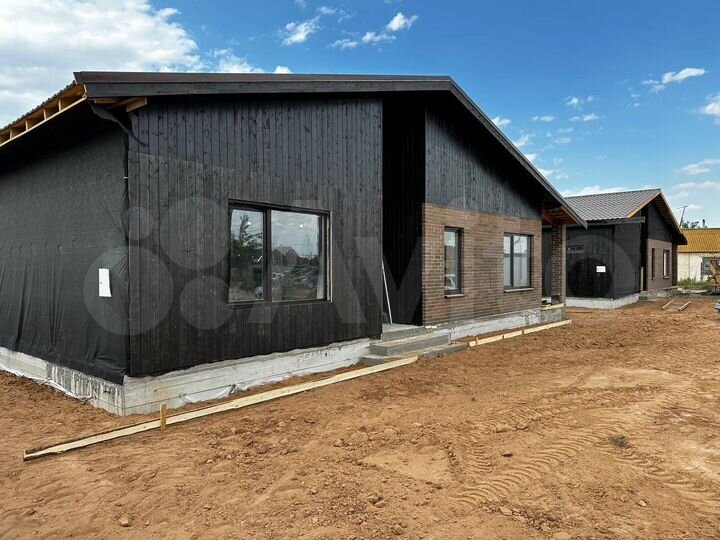 Дом 130 м² на участке 4 сот.