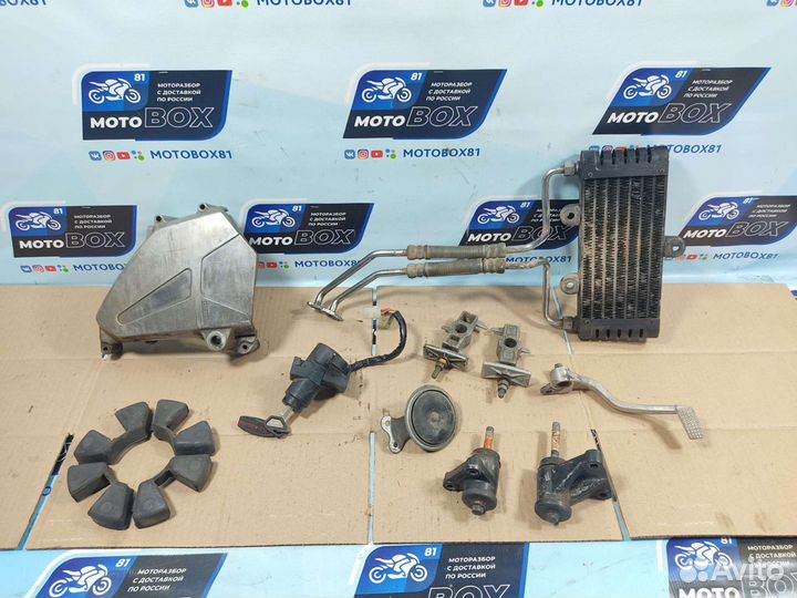 Запчасти разбор Kawasaki ZR 400 Zephyr