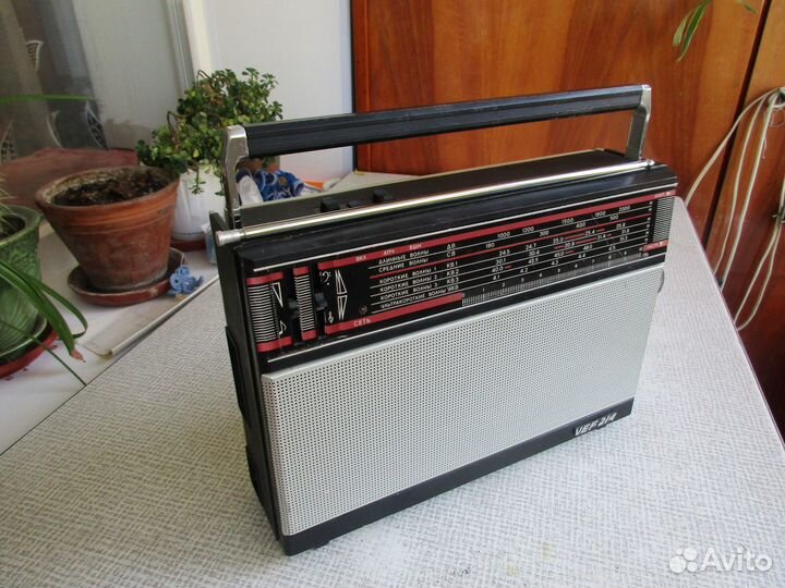 Радиоприемник вэф-221 (VEF-221) в корпусе VEF-214