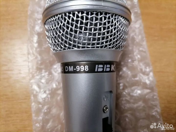 Продается микрофон BBK DM-998