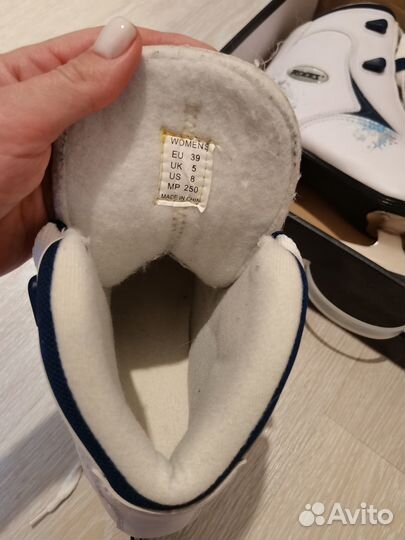 Фигурные коньки roces