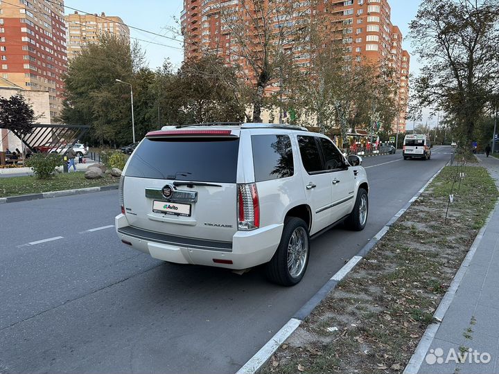 Cadillac Escalade 6.2 AT, 2011, 173 000 км