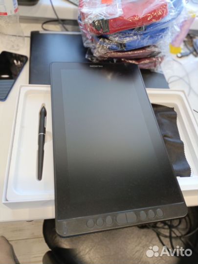 Графический монитор huion kamvas 13