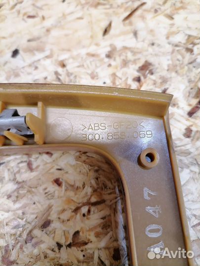 Рамка магнитолы Volkswagen Passat B6