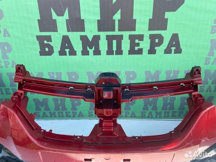 Бампер передний Renault Sandero Stepway