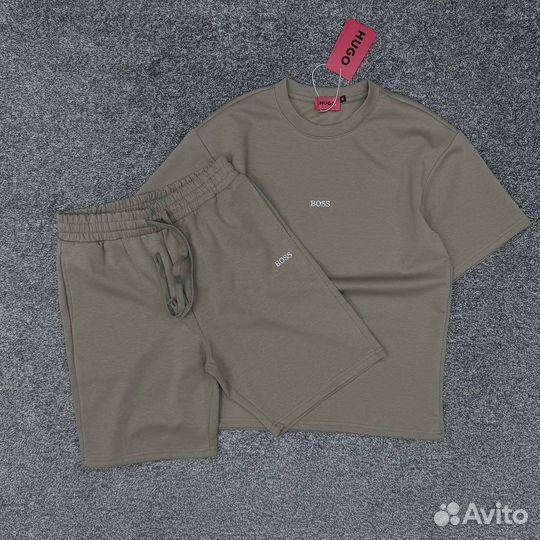 Костюм шорты и футболка Hugo Boss