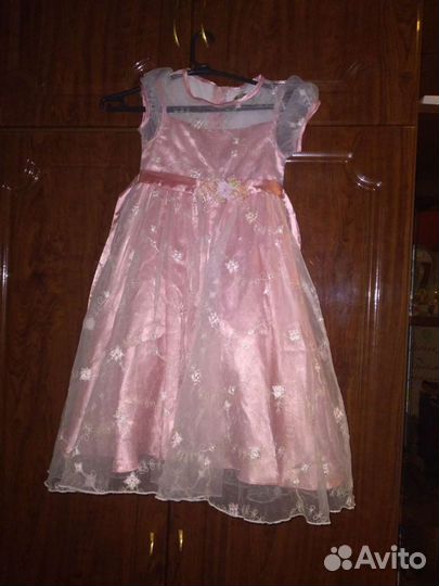 Платья на 6,7,5 лет