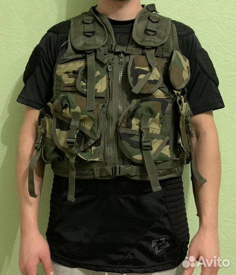 Снаряжение для пейнтбола. Жилет тактический