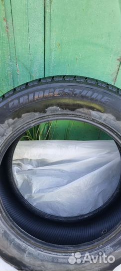 Bridgestone Blizzak Revo GZ 215/60 R17 96S