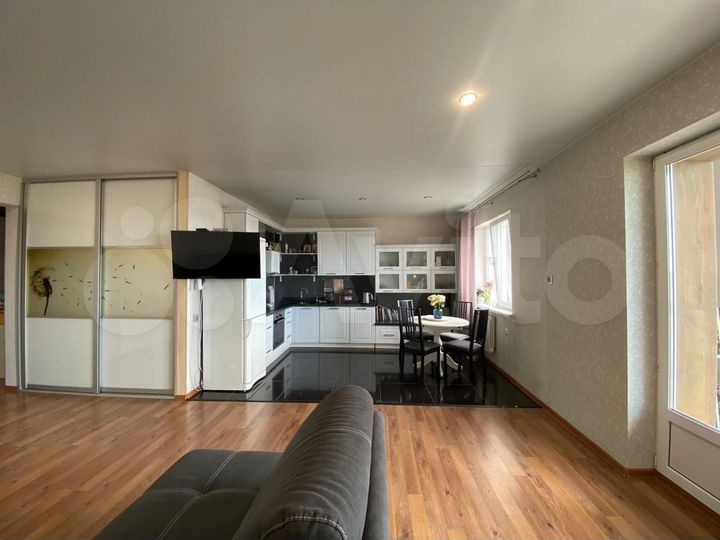 2-к. квартира, 77,6 м², 13/15 эт.