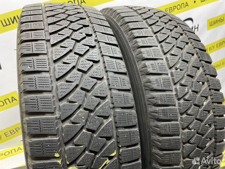 Bridgestone Blizzak W810 205/65 R16C 100R