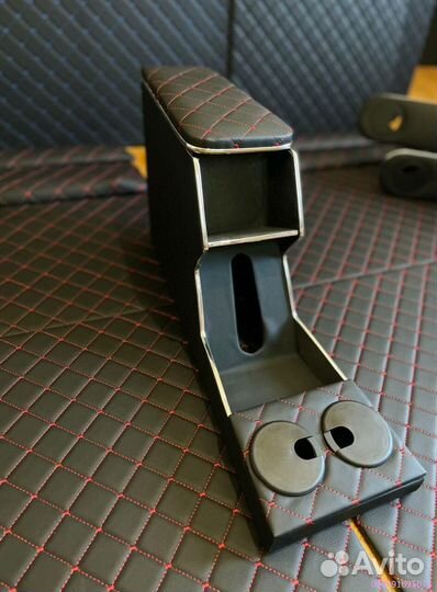 Подлокотник ваз 2017