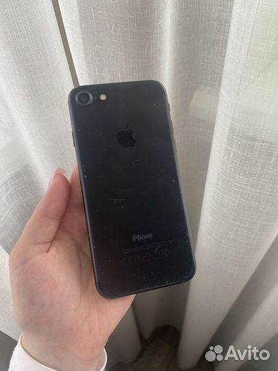 Телефон iPhone 7 128gb